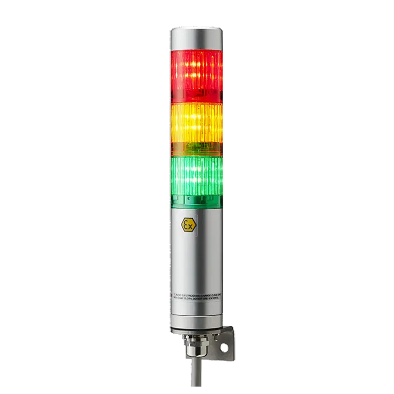 Een verticale industriële signaaltoren met rode, gele en groene verlichte segmenten, gemonteerd op een metalen voet, die wordt gebruikt voor het aangeven van de status van een machine of proces.